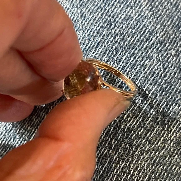 Vintage Rose Gold Ring with Pink Stone - Picture 5 of 5